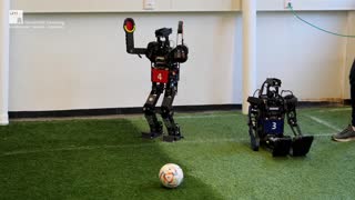 Miniaturansicht - Hamburg Bit-Bots beim Aktionstag „Türen auf mit der Maus“